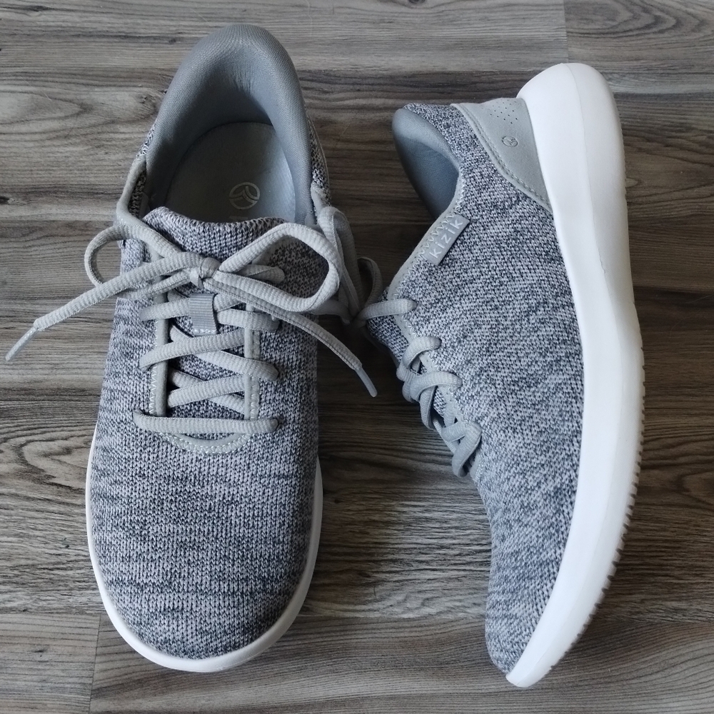 Kizik Madrid Eco Knit Sneakers Heathered Gray Size M6 Wide / W7.5 Wide